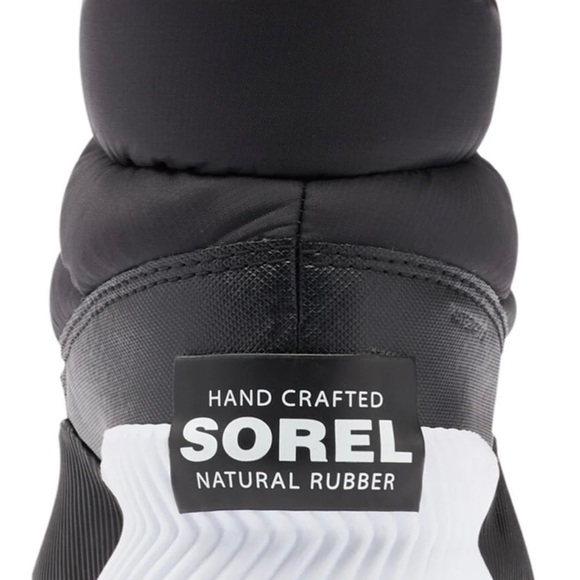 Sorel Puffy Zip Up Insulated Booties 8 - Picture 2 of 4